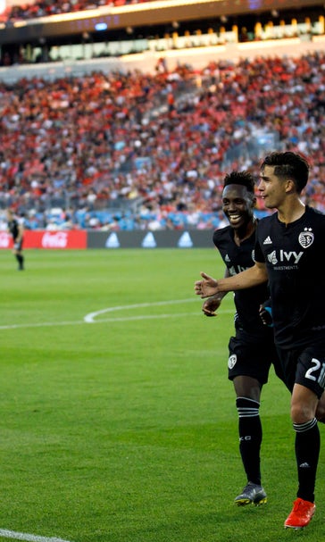 Sporting KC squanders stoppage-time lead, plays to 2-2 draw with Toronto FC